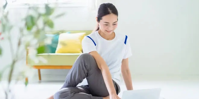 移動や着替え、メイク不要。自宅で気軽にレッスン